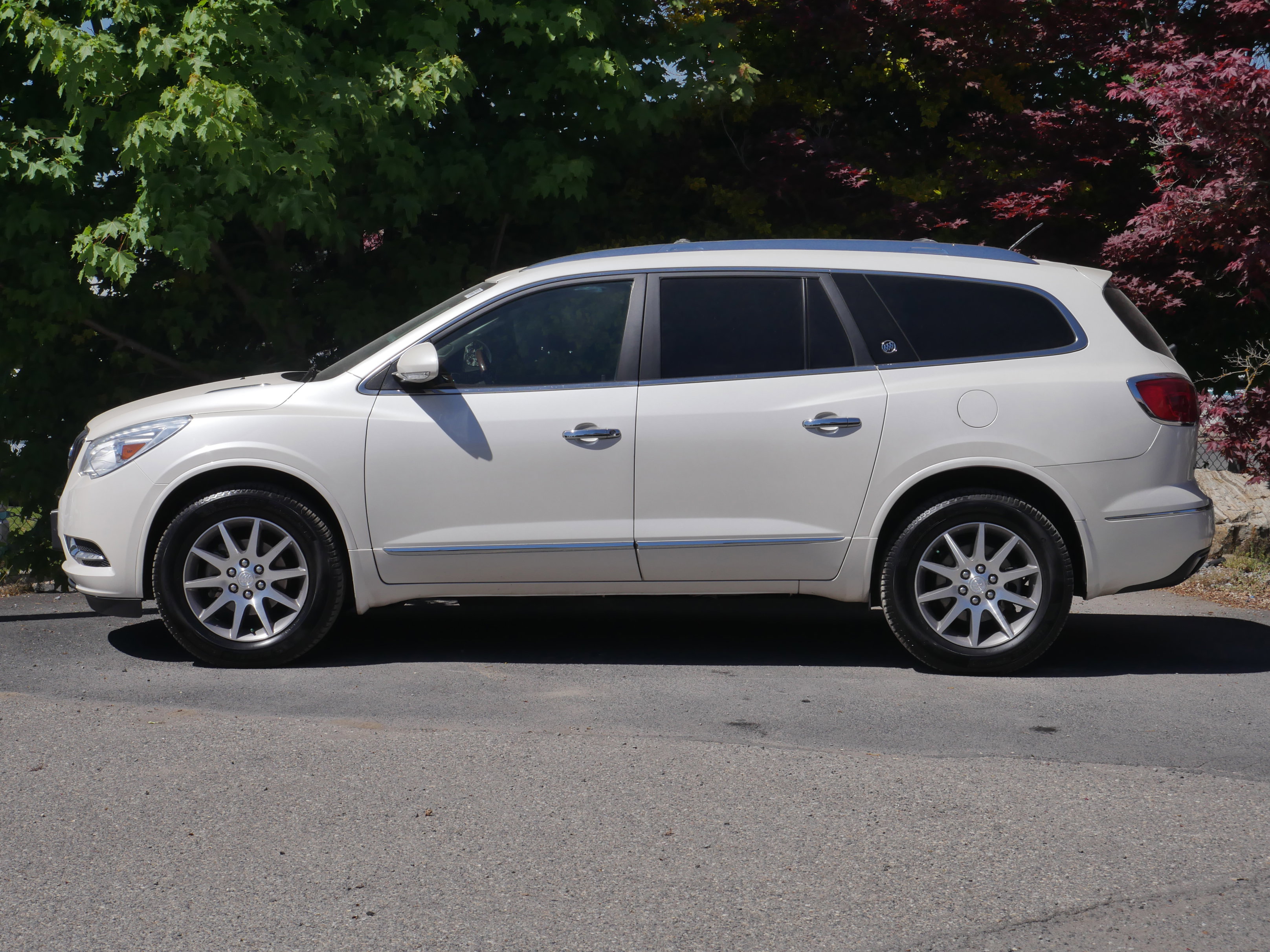 Used 2014 Buick Enclave Leather w/ Trailering Provision Package AWD/4WD image 16