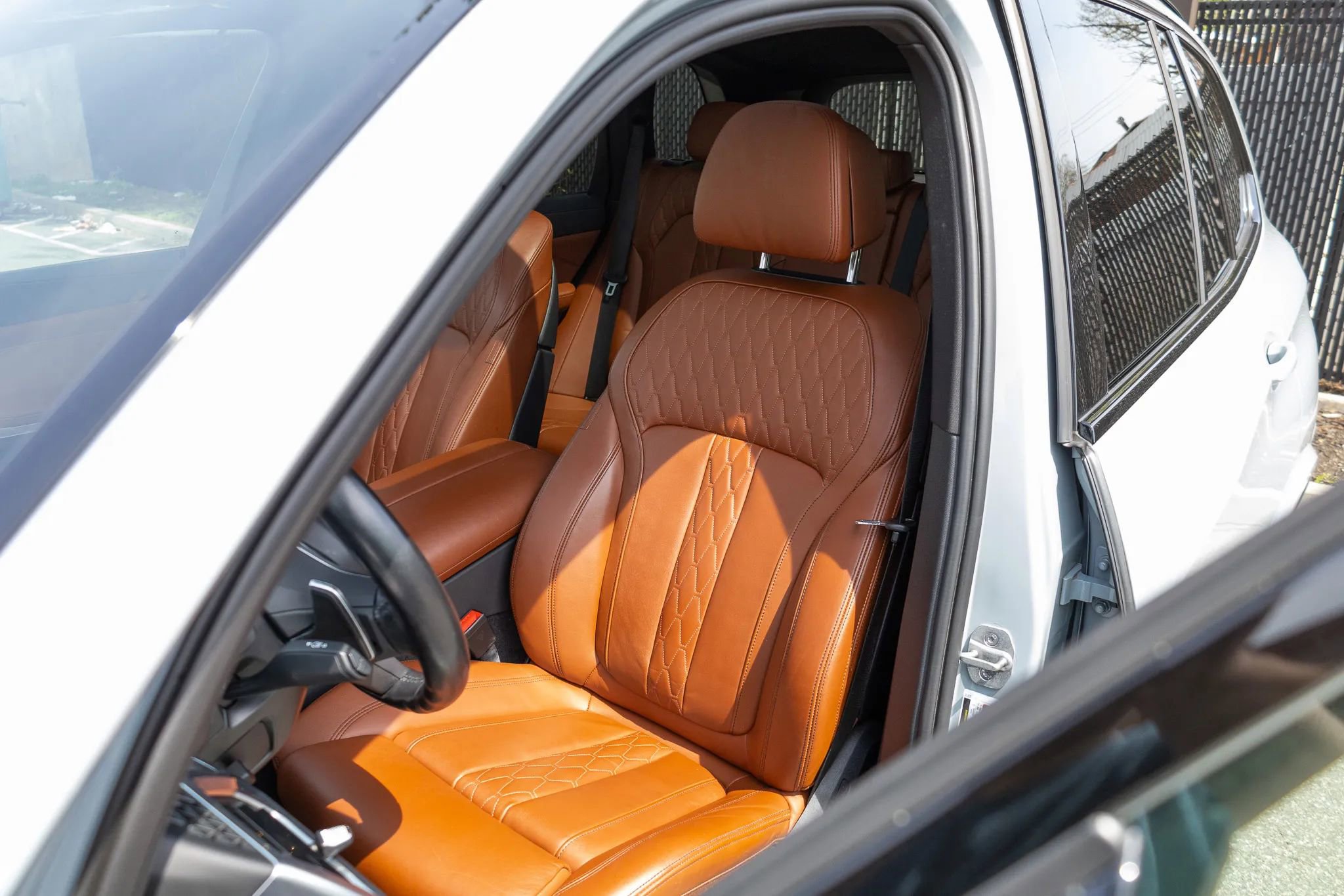 Used 2024 BMW X5 xDrive40i w/ M Sport Package image 42