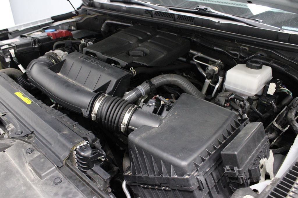 Used 2023 Nissan Frontier PRO-4X w/ Pro-4X Premium Package AWD/4WD image 12