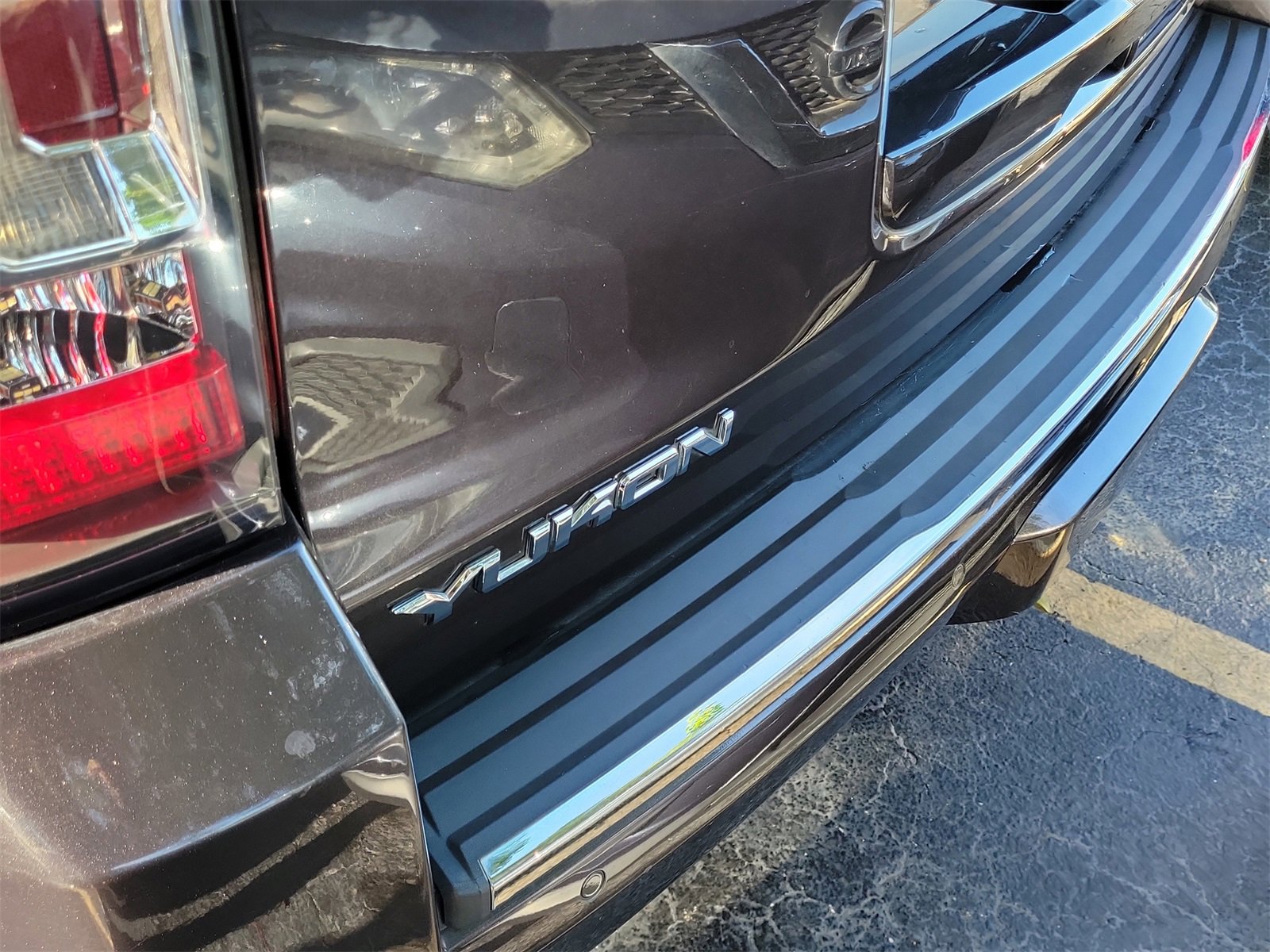 Used 2017 GMC Yukon Denali w/ Open Road Package image 6