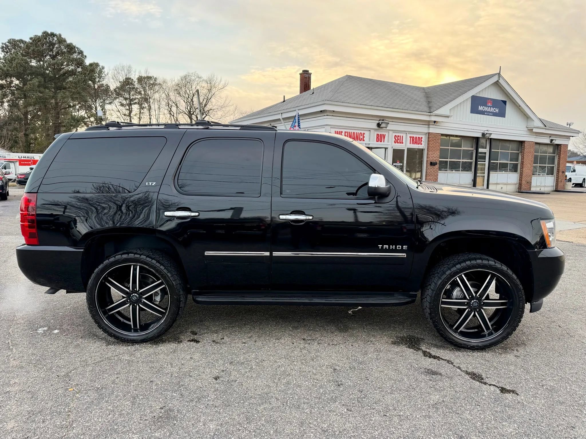 Used 2013 Chevrolet Tahoe LTZ image 6