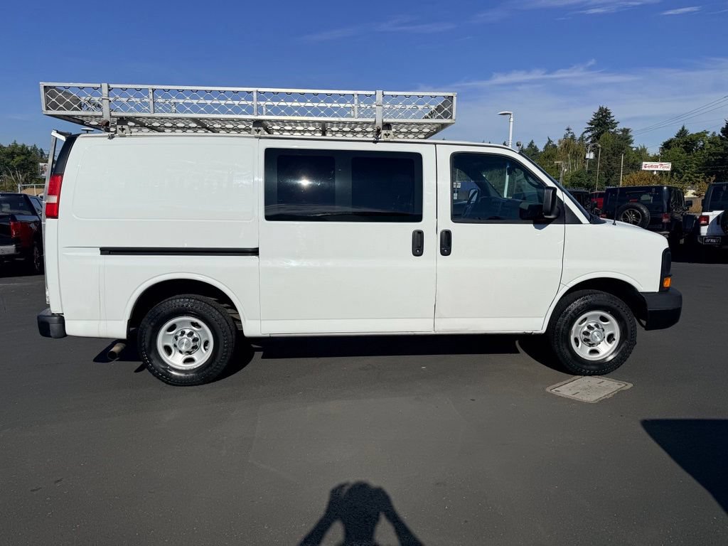 Used 2015 Chevrolet Express 3500 RWD image 6