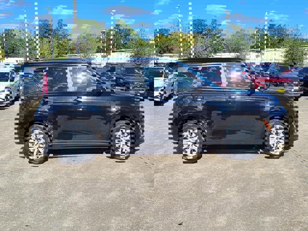Used 2023 Kia Soul LX image 27
