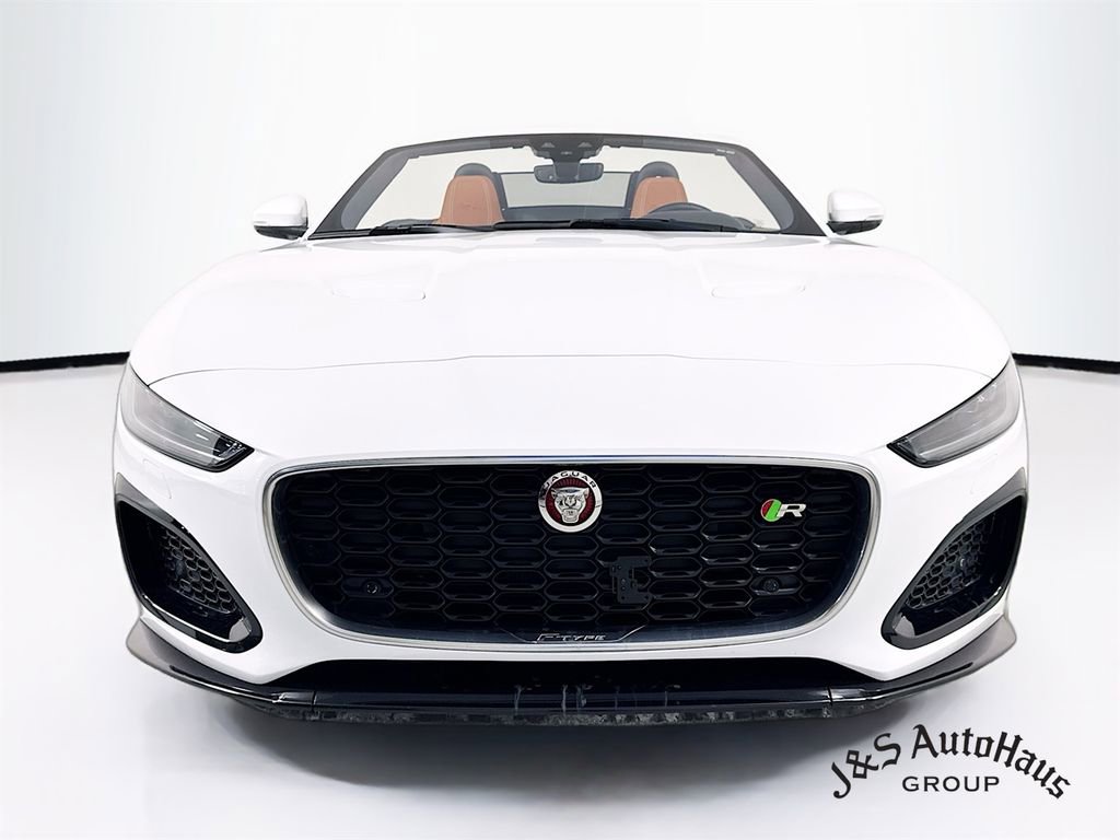 Used 2022 Jaguar F-TYPE R image 2