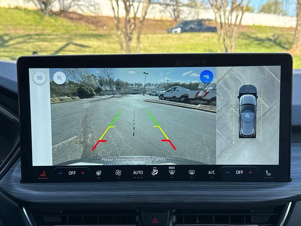 Used 2025 Ford Escape Platinum w/ Premium Technology Package image 20