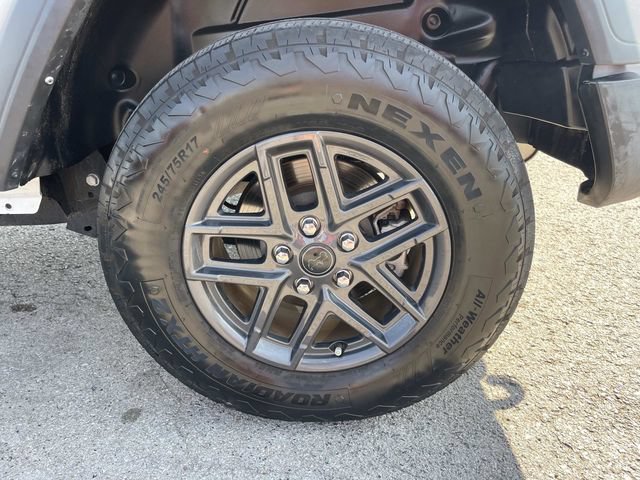 Used 2024 Jeep Wrangler Unlimited Sport AWD/4WD image 11