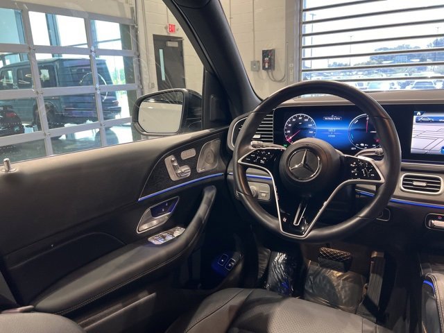 Used 2025 Mercedes-Benz GLE 450e 4MATIC w/ AMG Line Exterior image 38