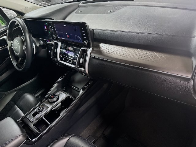 Certified 2022 Kia Sorento S AWD/4WD image 30