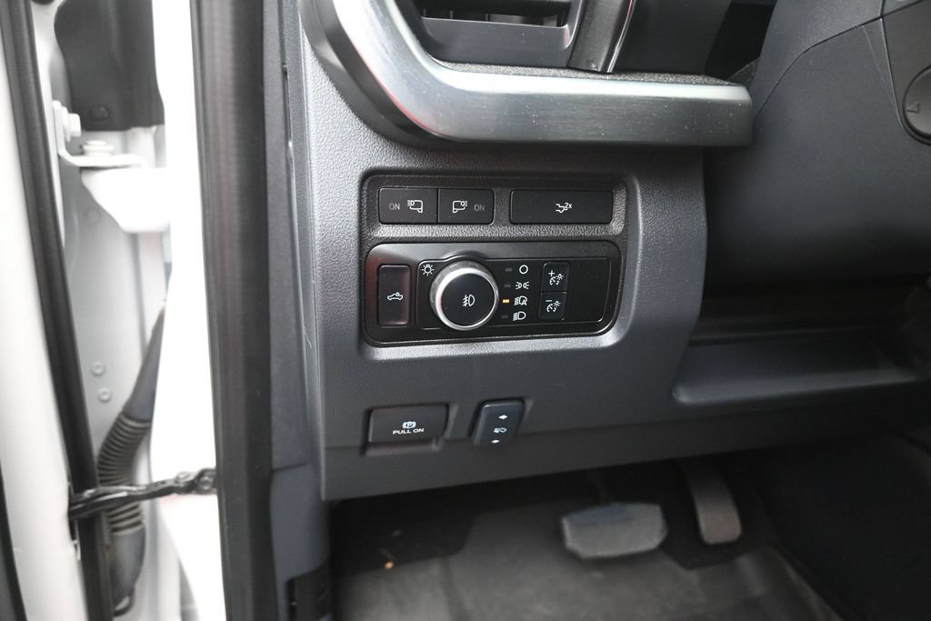 Used 2024 Ford F250 Lariat w/ Lariat Ultimate Package AWD/4WD image 13
