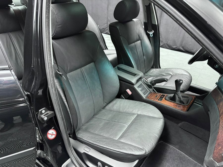 Used 2000 BMW 528i Sedan image 33