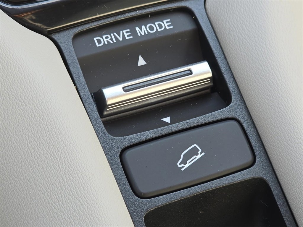 New 2026 Honda HR-V LX image 7