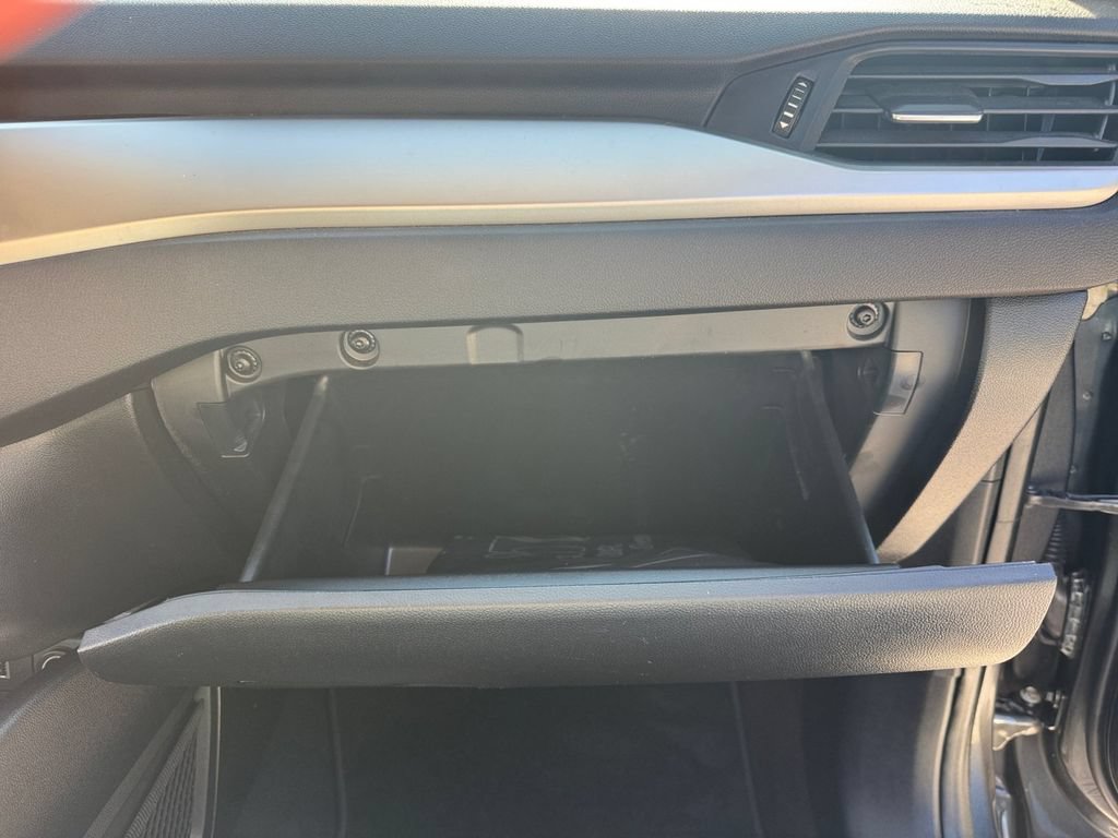 Certified 2020 Ford Escape SE FWD image 16