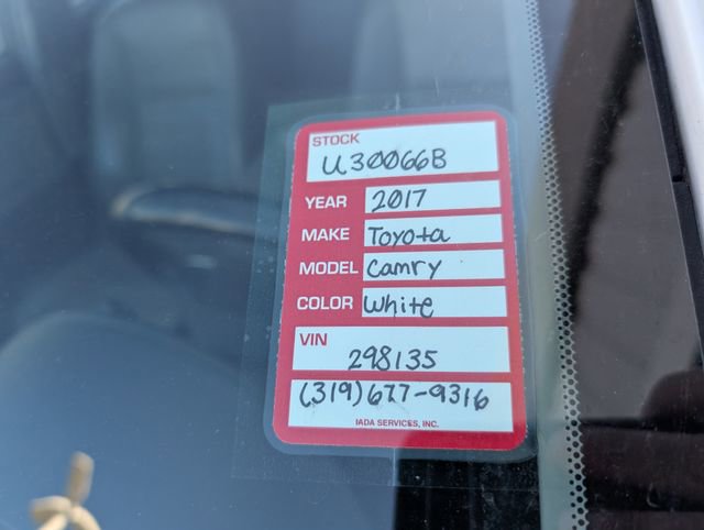 Used 2017 Toyota Camry XLE FWD image 23