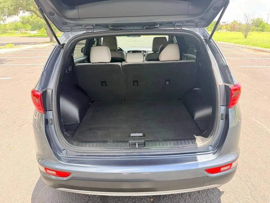 Used 2019 Kia Sportage EX w/ EX Sport Appearance Package FWD image 17