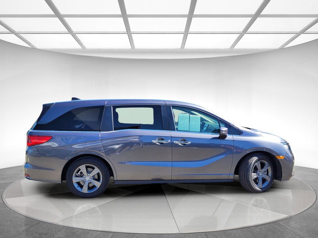 Certified 2024 Honda Odyssey EX image 2