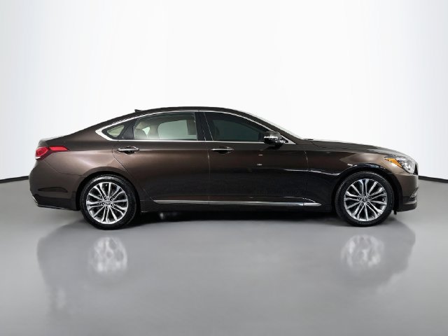 Used 2016 Hyundai Genesis 3.8 RWD image 8