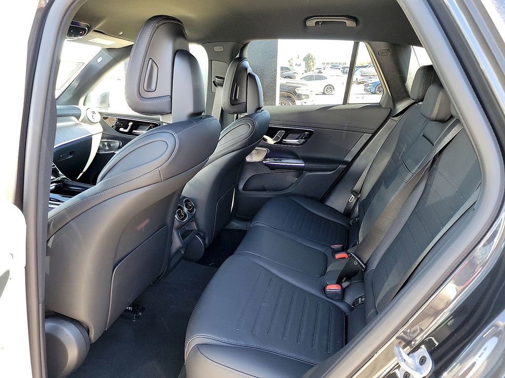 New 2025 Mercedes-Benz GLC 350e 4MATIC image 13