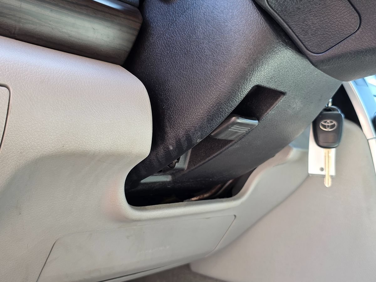 Used 2016 Toyota Camry LE FWD image 45