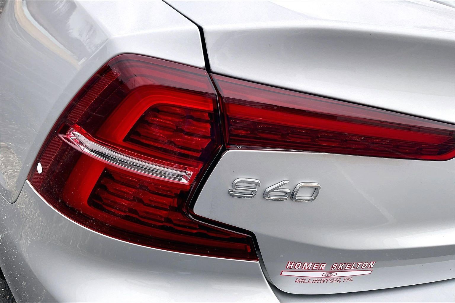 Used 2022 Volvo S60 T8 Inscription image 25