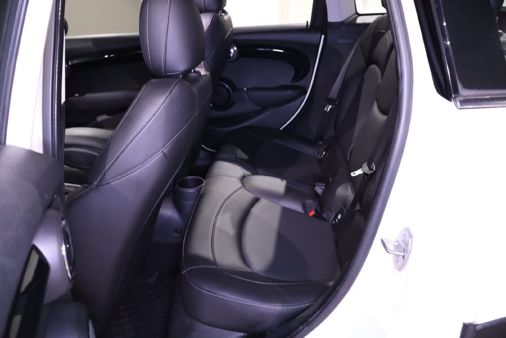 Used 2020 MINI Cooper S w/ Storage Package FWD image 31