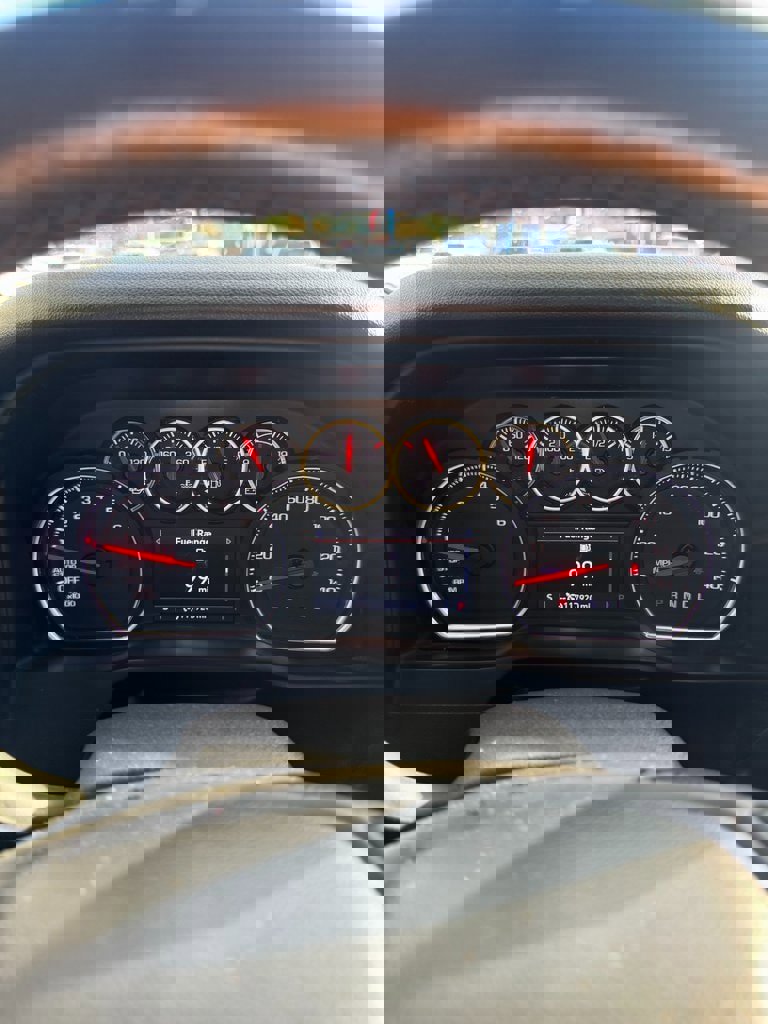 Used 2020 Chevrolet Silverado 1500 LT w/ Texas Edition image 15