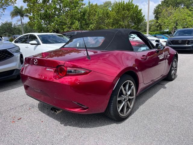 Used 2023 MAZDA MX-5 Miata Grand Touring RWD image 6
