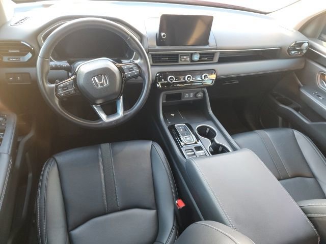 Used 2023 Honda Pilot Touring image 14