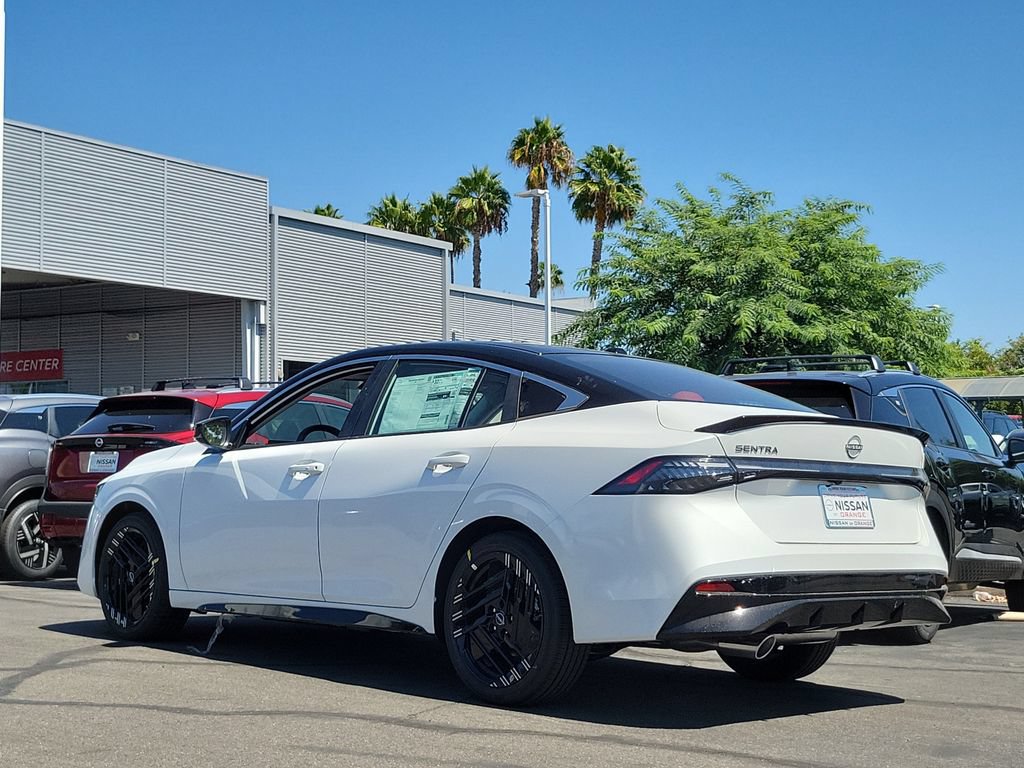 New 2027 Nissan Sentra SR w/ Floor Mat Package FWD image 2