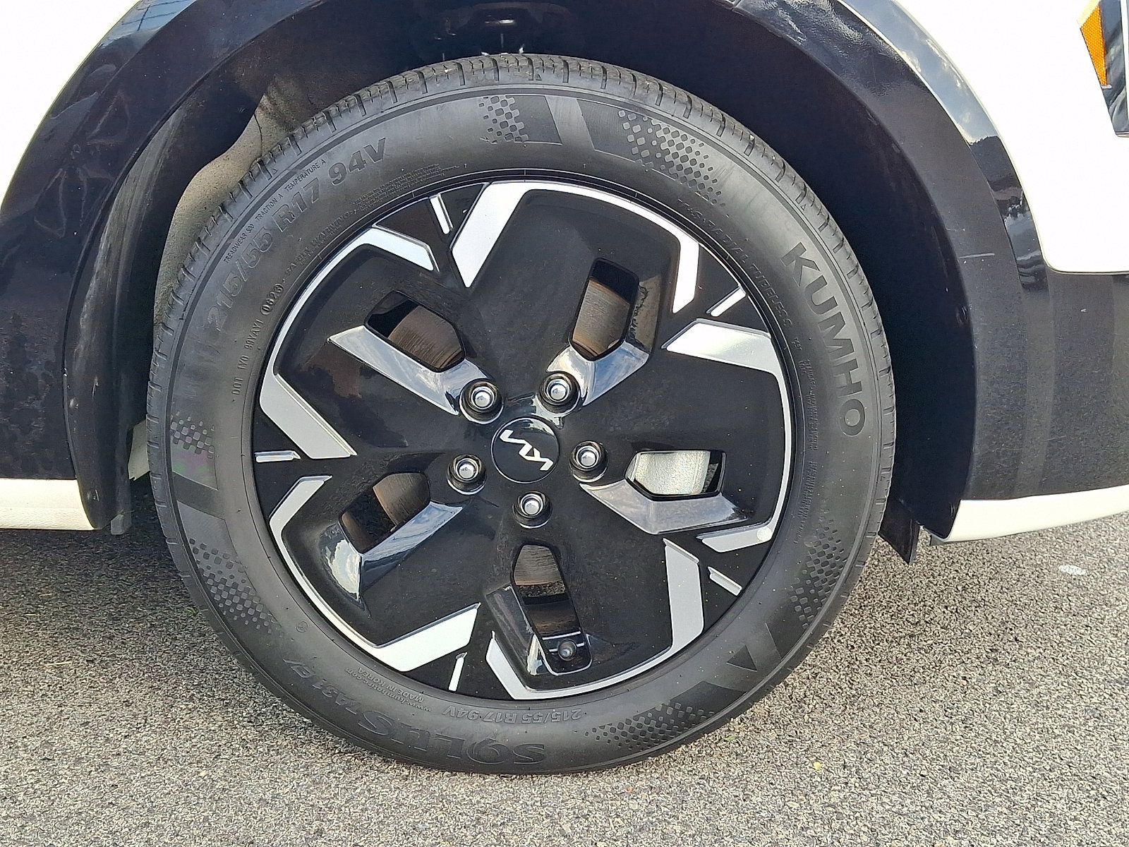 Used 2023 Kia Niro Wind w/ Wind Preserve Package FWD image 8