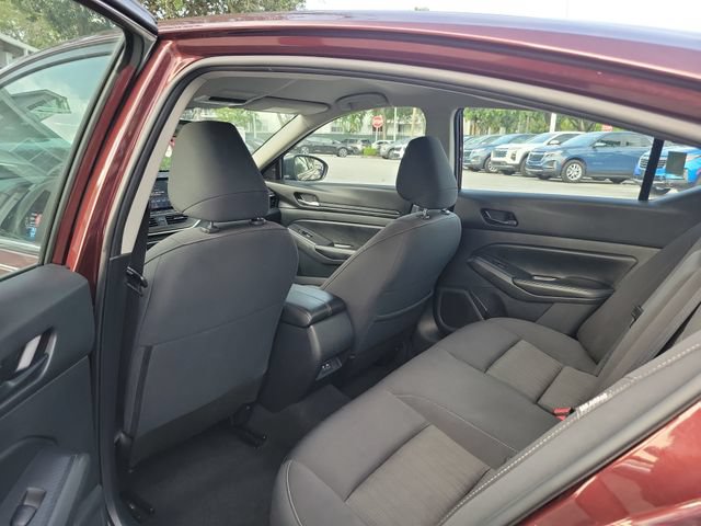 Used 2024 Nissan Altima 2.5 SV FWD image 7