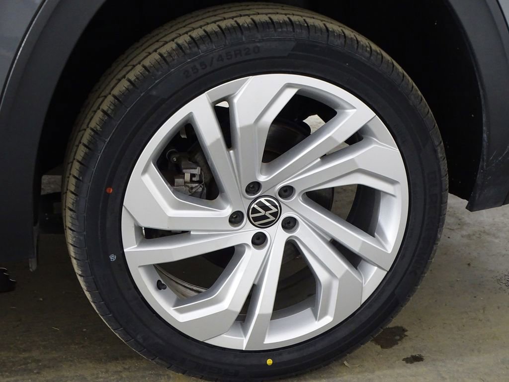 Used 2022 Volkswagen Atlas SE image 40