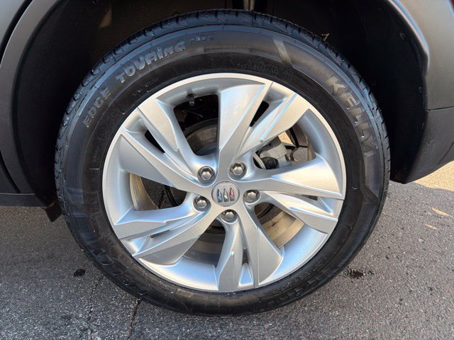 Used 2024 Buick Encore GX Preferred AWD/4WD image 11