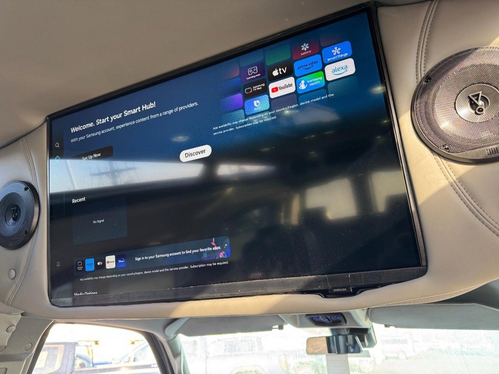 New 2026 GMC Savana 2500 Extended w/ Driver Convenience Package image 18