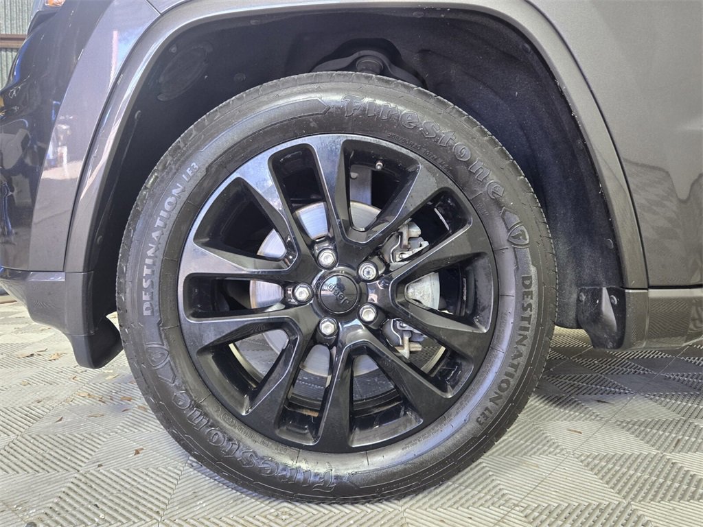 Used 2020 Jeep Grand Cherokee Altitude image 5