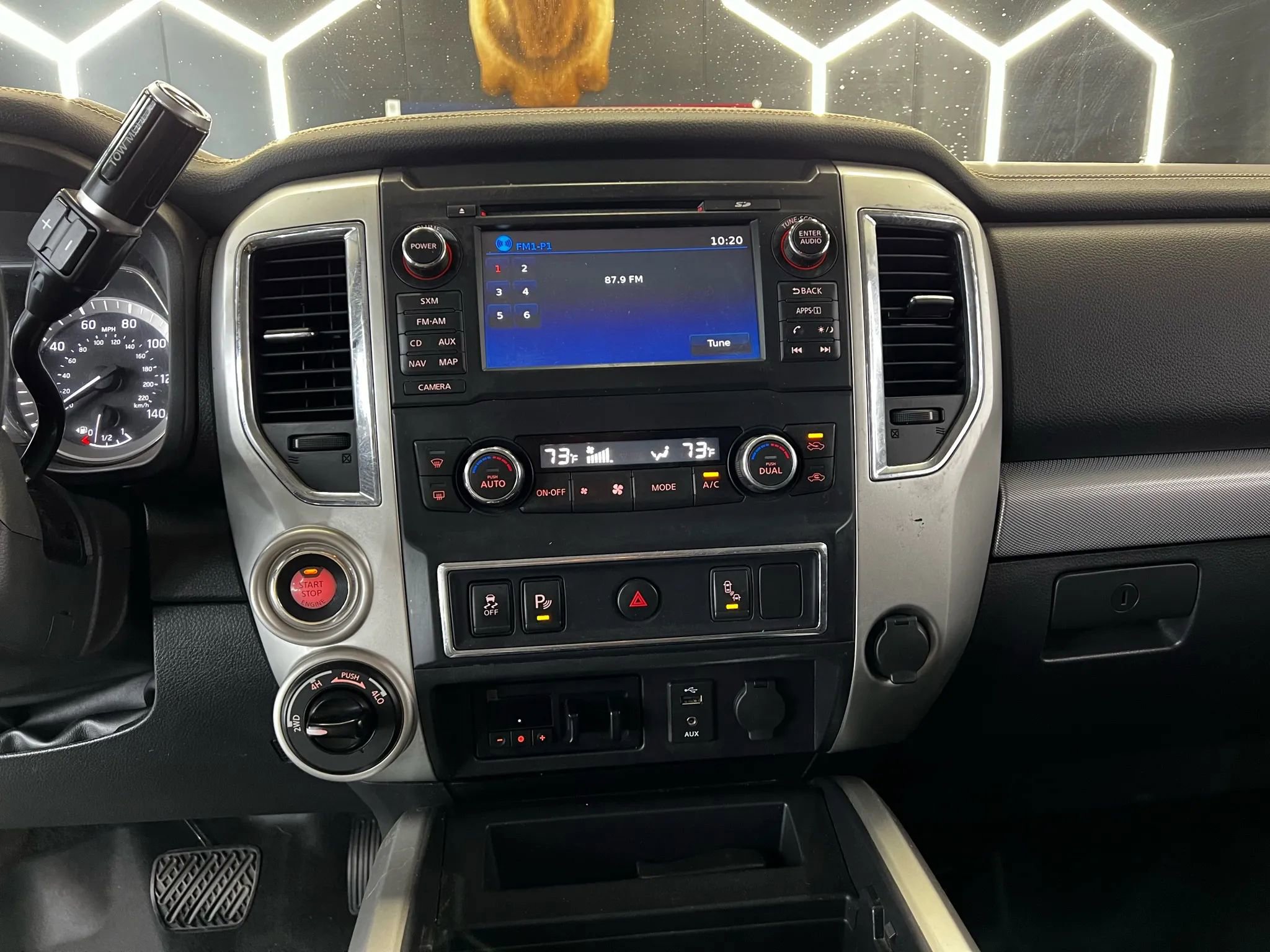 Used 2017 Nissan Titan PRO-4X AWD/4WD image 17