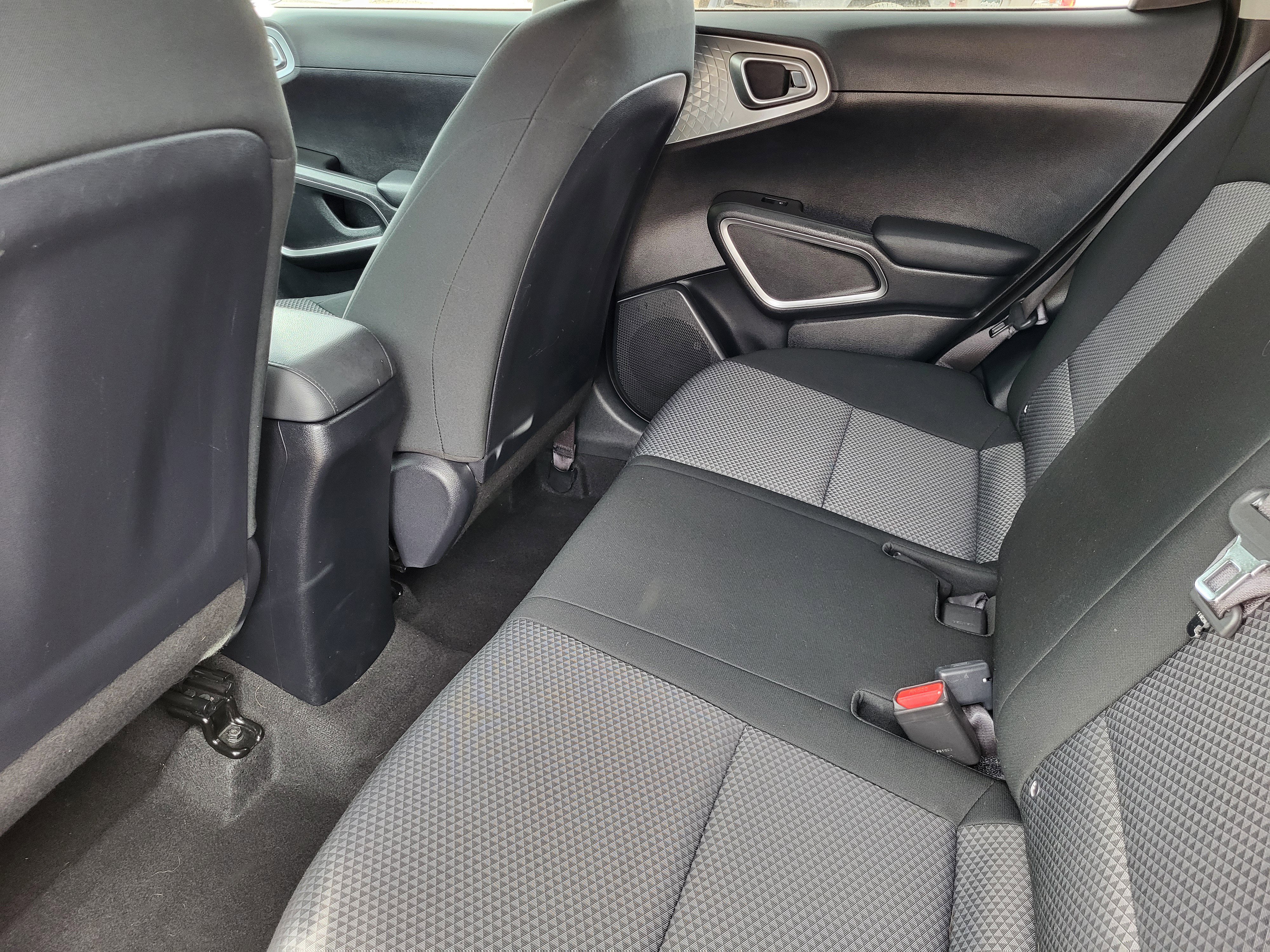 Used 2023 Kia Soul LX w/ LX Technology Package image 8