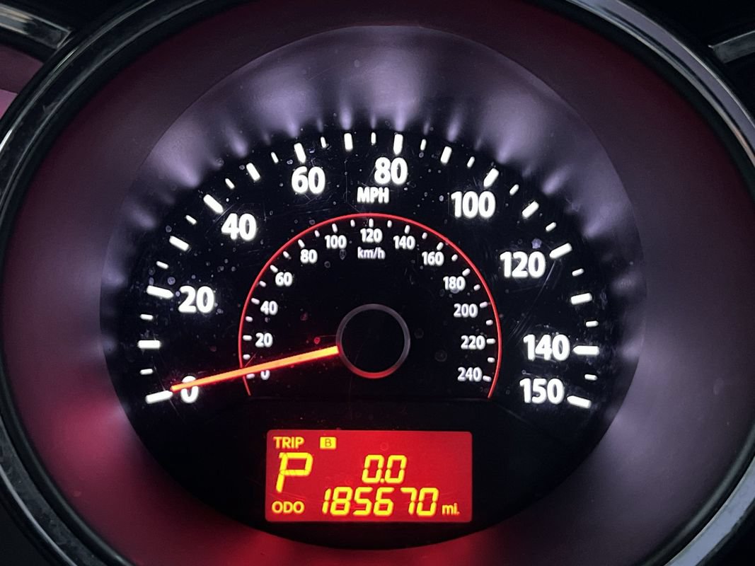 Used 2012 Kia Sorento LX w/ Convenience Pkg FWD image 18