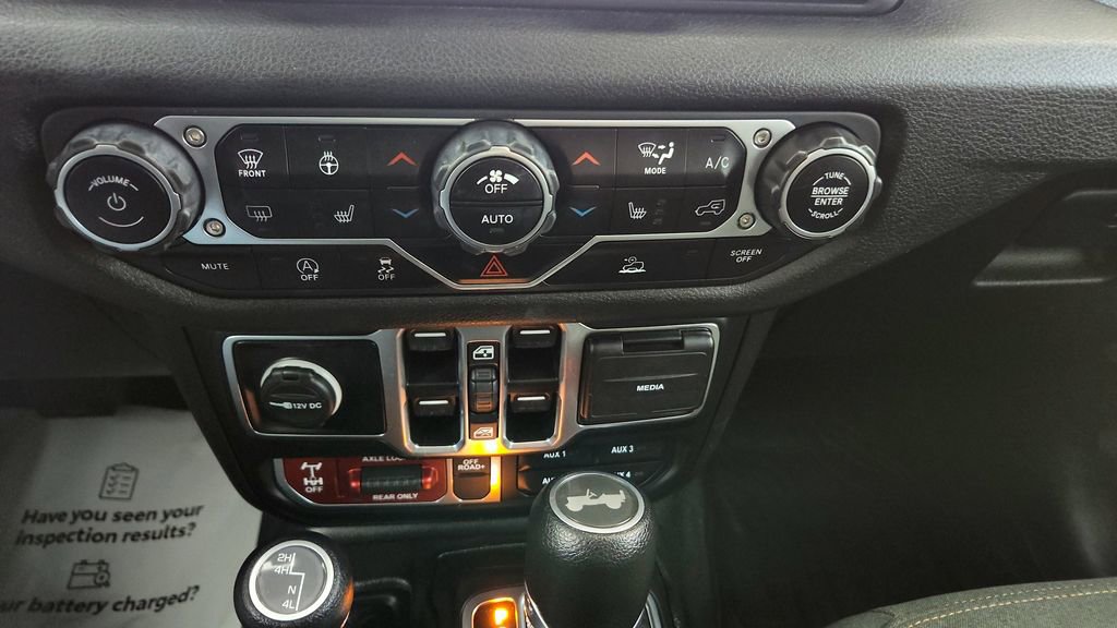 Used 2024 Jeep Wrangler Unlimited Sport AWD/4WD image 28