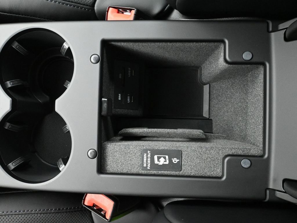 New 2025 Porsche Macan image 25