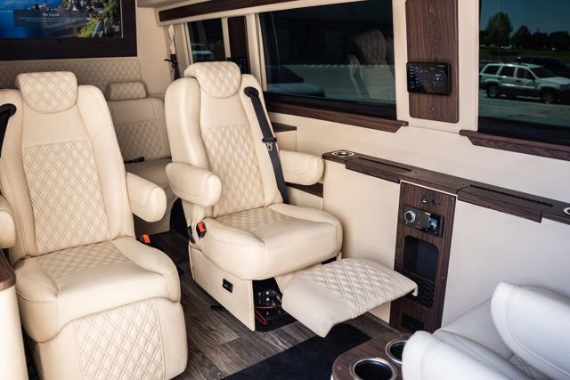 Used 2023 Mercedes-Benz Sprinter 3500 image 29