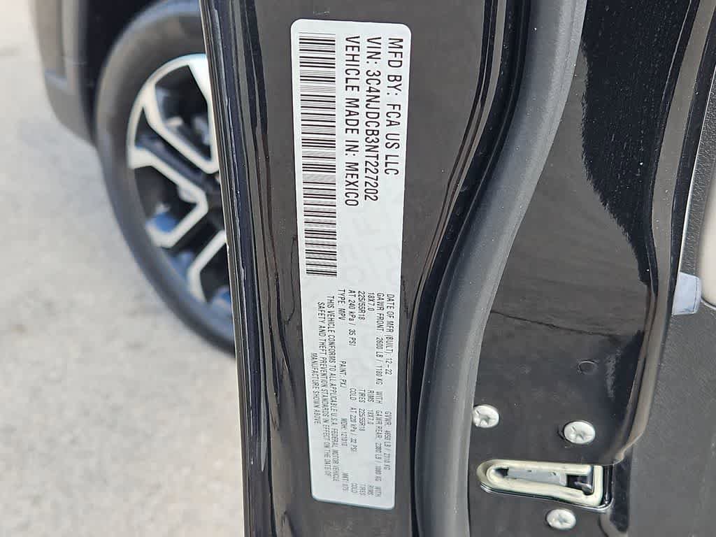 Used 2022 Jeep Compass Limited image 35
