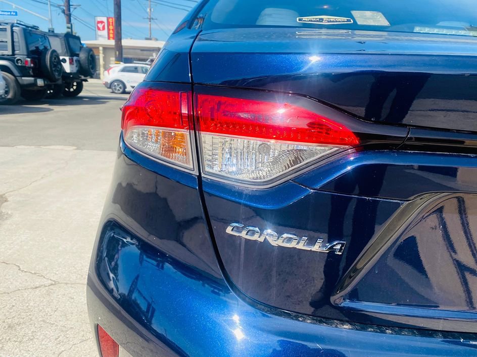 Used 2020 Toyota Corolla SE w/ Carpet Mat Package (TMS) FWD image 33