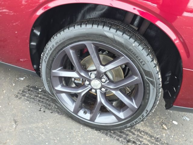 Used 2020 Dodge Challenger SXT w/ Blacktop Package RWD image 40