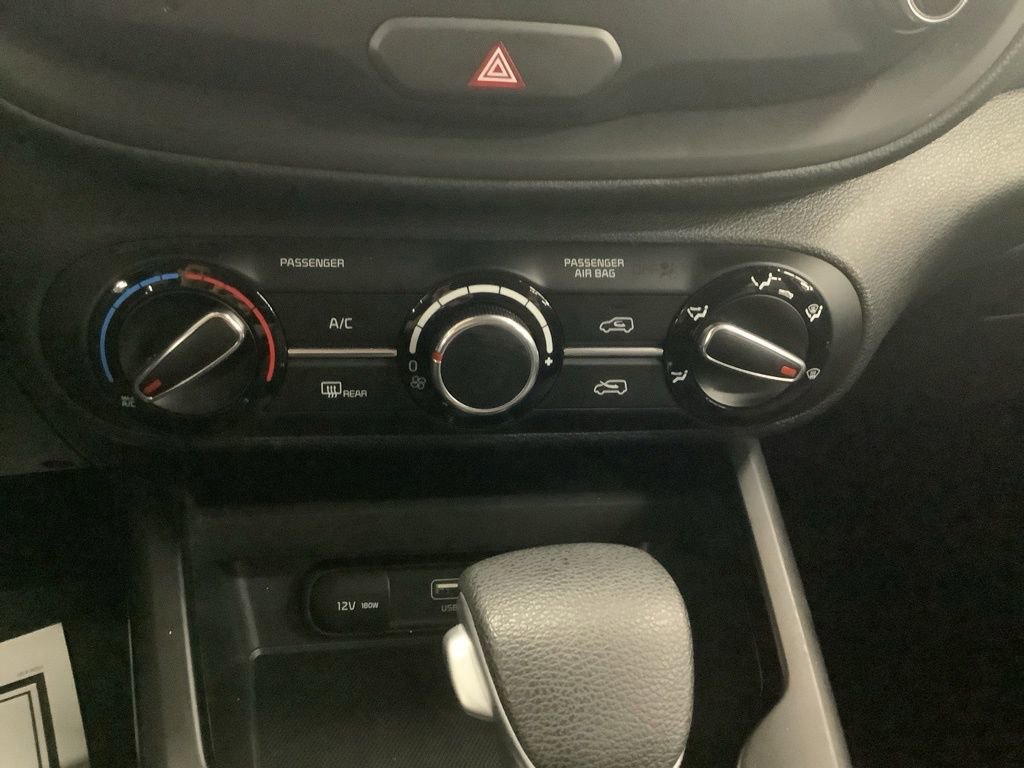 Used 2023 Kia Soul LX FWD image 16