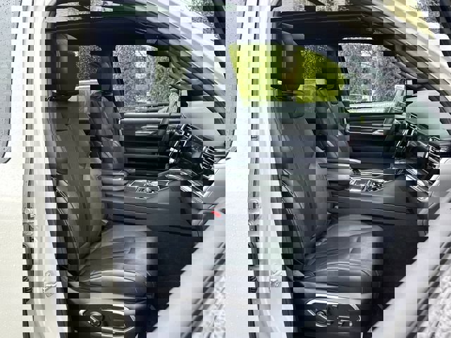 Used 2022 Jeep Wagoneer Series III w/ Premium Group I image 26