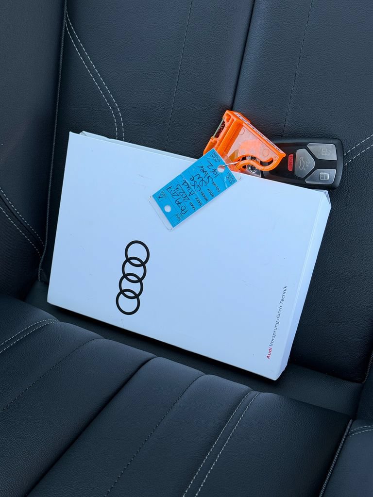 Used 2023 Audi Q5 e Premium w/ Convenience Package AWD/4WD image 10