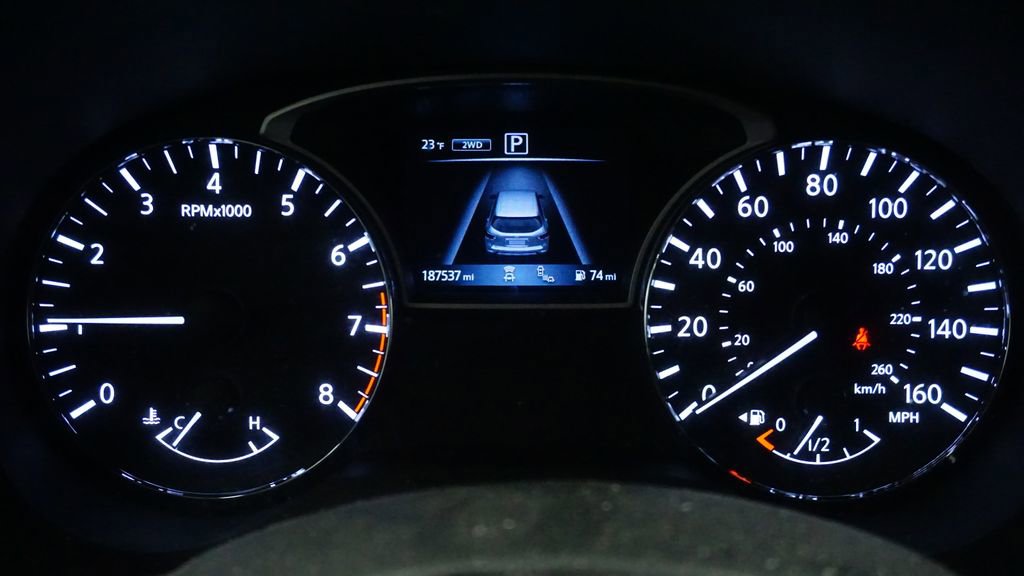 Used 2019 Nissan Pathfinder SL image 30