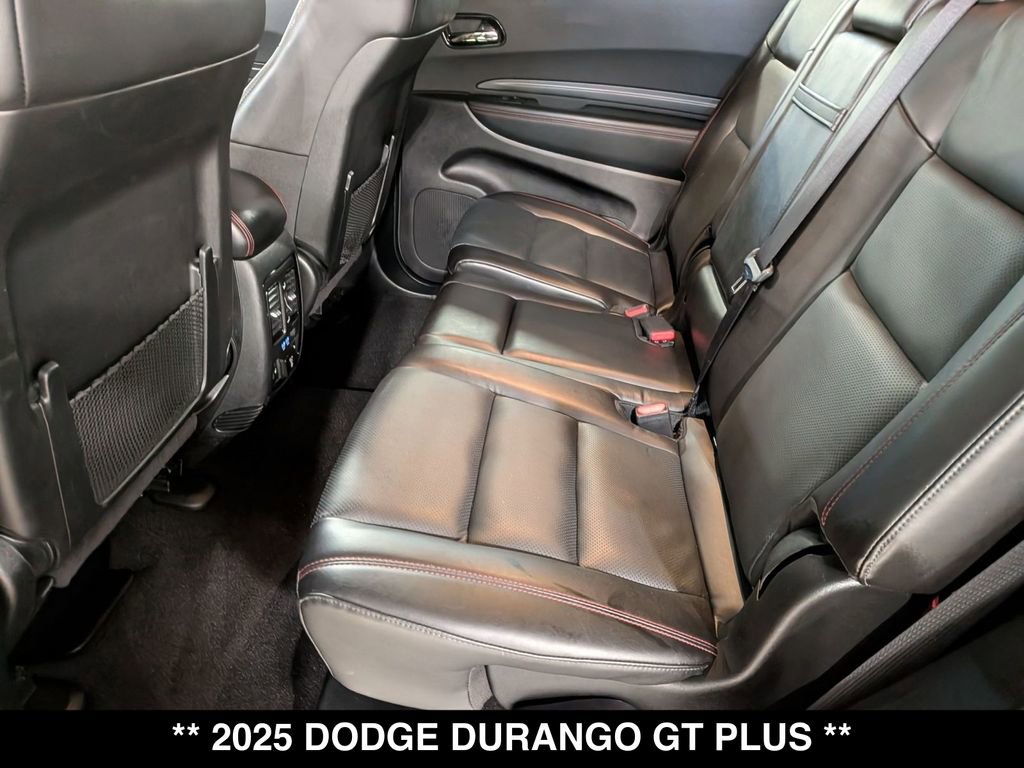 Used 2025 Dodge Durango GT AWD/4WD image 3