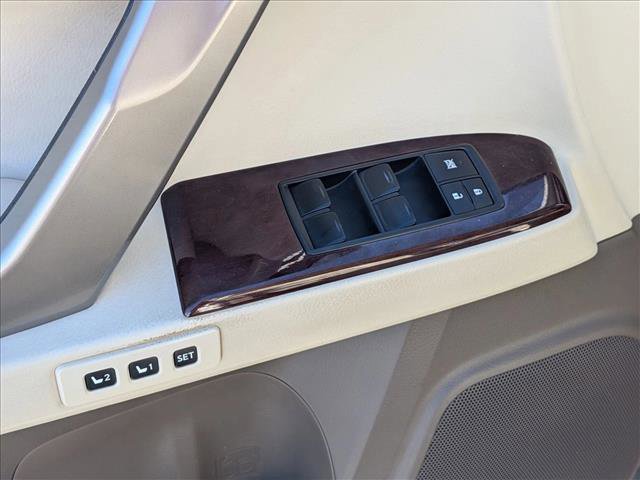 Used 2016 Lexus GX 460 w/ Premium Package image 11