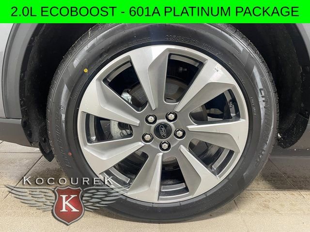 Used 2025 Ford Escape Platinum image 7